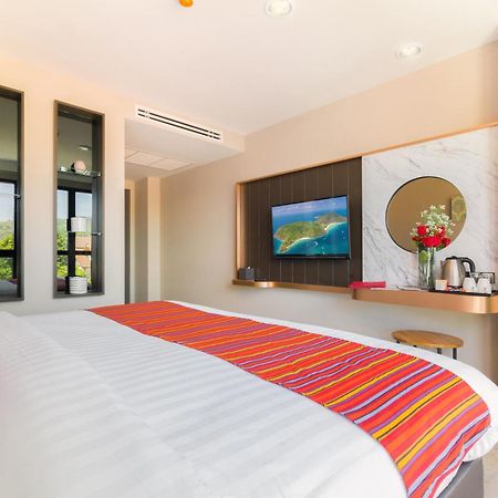 Kk Karon Kata Boutique Hotel Oda fotoğraf
