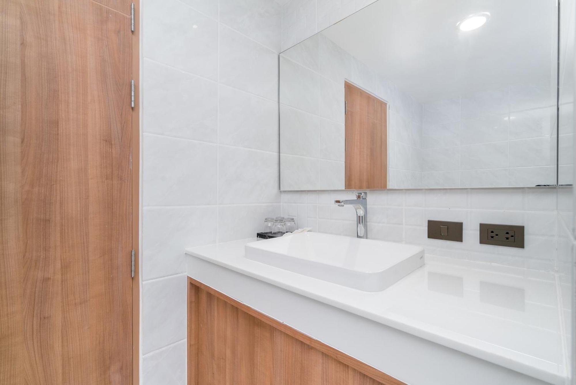 Kk Karon Kata Boutique Hotel Oda fotoğraf
